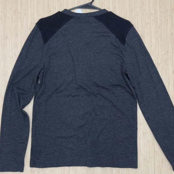 H&M Henley - size Medium - Picture 5 of 5